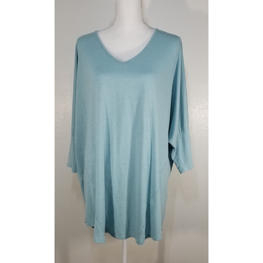 Sonoma Oversized Comfy T v-neck